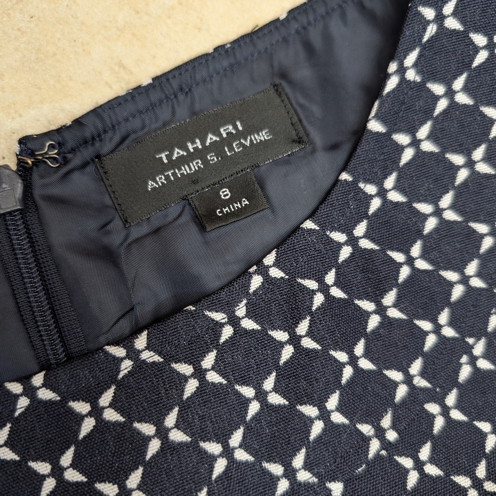 Elegant Navy and White Patterned Mini Dress - Picture 4 of 4